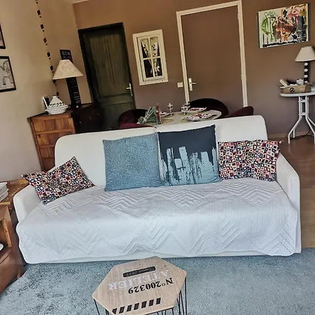 At The Balconies On The Digue Chic T3 For 2 To 4p Baby With Garage Apartment